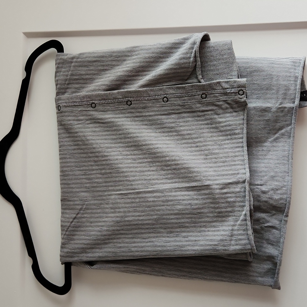 NWOT lululemon Vinyasa Scarf, Light Grey - Picture 10 of 12
